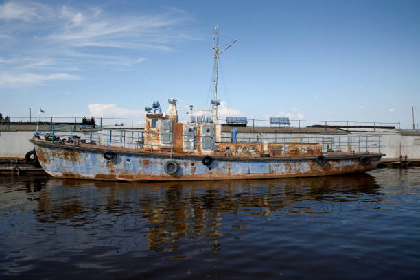 rusty hull