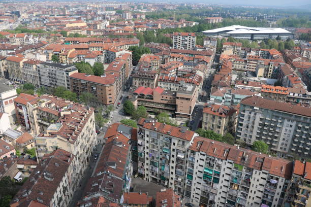 blick von der mole antonelliana nach turin und piemont italien-universität - palazzo reale turin stock-fotos und bilder