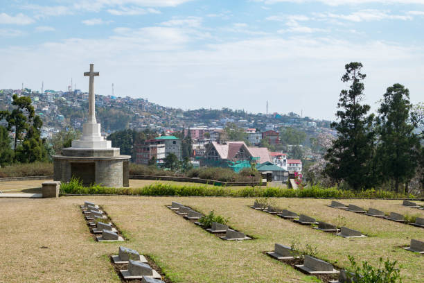 cemitério de guerra kohima em nagaland, índia - indiana world war memorial - fotografias e filmes do acervo