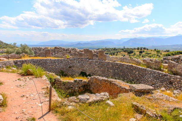 mauern von mykene, zentrum der griechischen zivilisation, peloponnes, griechenland. mykene ist eine berühmte archäologische stätte in griechenland. unesco-weltkulturerbe - 16192 stock-fotos und bilder