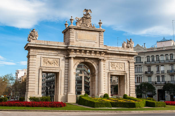 istock Puera del Mar (Sea Gate), Valencia, Spain 824570770