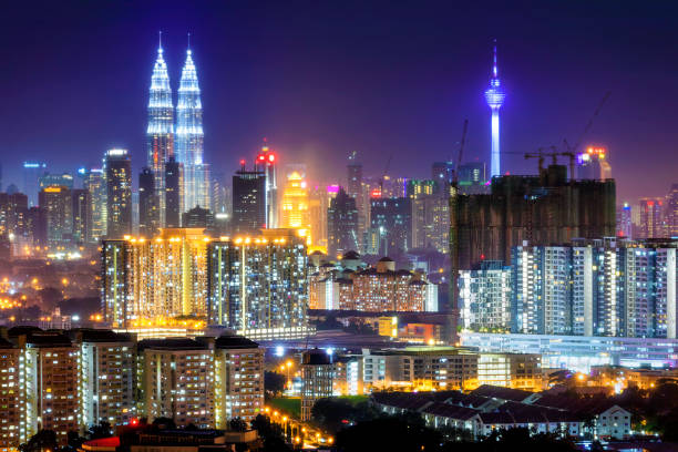 istock City of lights 824587324