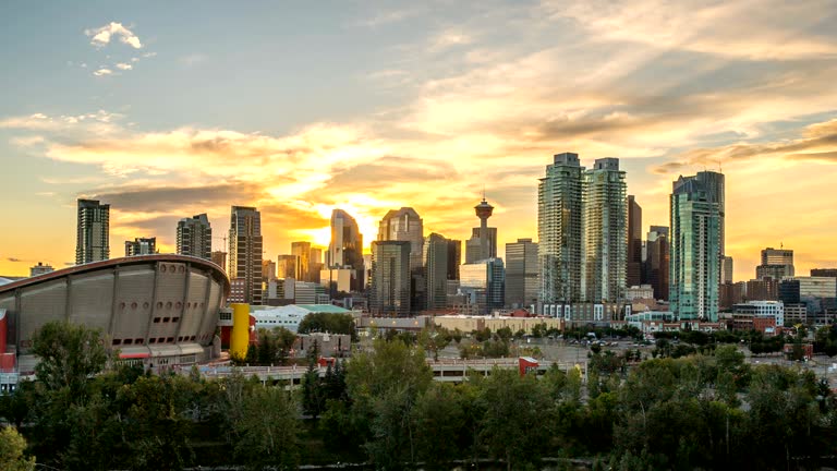 Beautiful Calgary Sunset Time Lapse of Skyline 4k 1080p