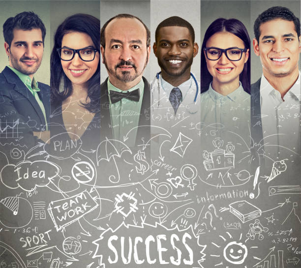 istock Business people brainstorming exchanging ideas 824613298