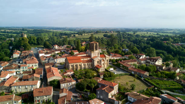 notre-dame-de-assomption de vouvant - vendee stock-fotos und bilder