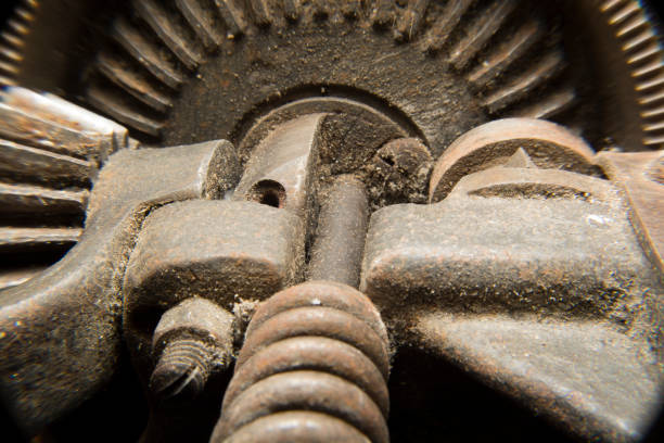 istock Detail of old sawing machine 824633008
