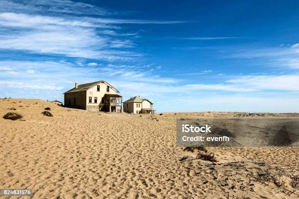 コールマン スコップは南部のナミビアのナミブ砂漠のゴーストタウン コルマンスコップのストックフォトや画像を多数ご用意 コルマンスコップ