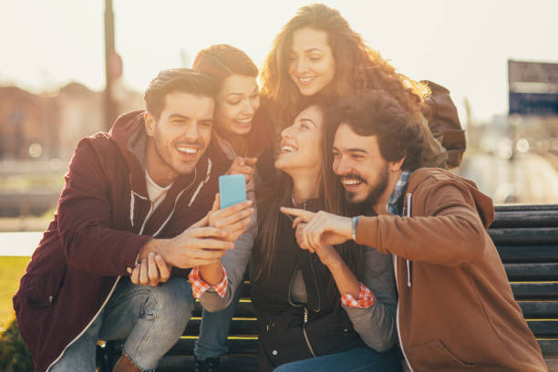 istock Friends surfing the net 824832264