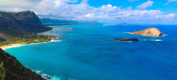 istock Kaiwi Shoreline in Oahu, Hawaii 824868580