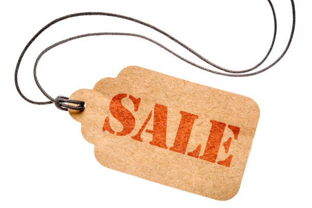 istock sale sign on isolated price tag 824874910