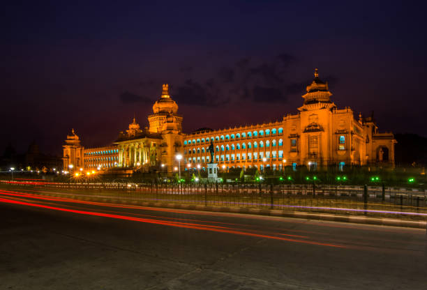 vidhana_soudha - bangalore stock-fotos und bilder