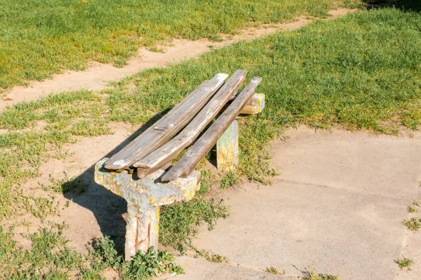 Breaked Bench 220+ Park Bench Damaged Grass Relaxation Stock Photos, Pictures ...