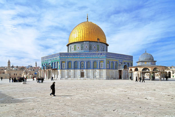 felsendom in jerusalem, israel - dome of the rock jerusalem israel arch stock-fotos und bilder