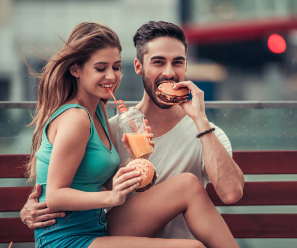 istock Couple in the city 824962852