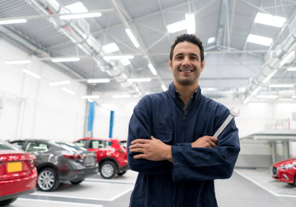 istock Mechanic working at an auto repair shop 824981438