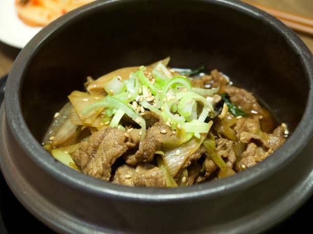 istock Korean food Bulgogi 825071300