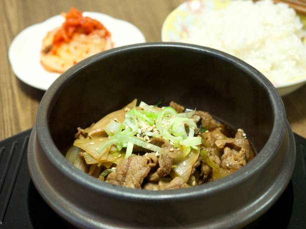 istock Korean food Bulgogi 825071320