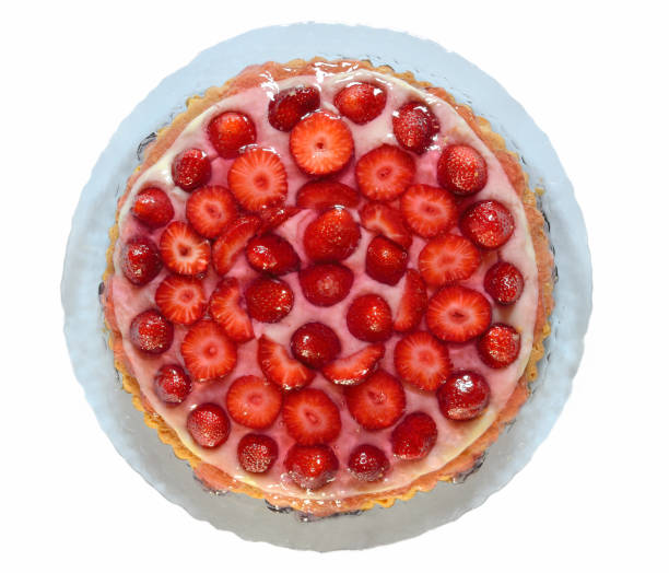 istock Strawberry tart isolated 825135830