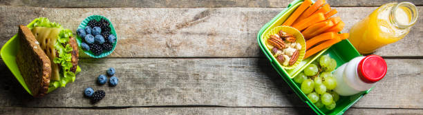 istock Healthy school lunch box 825158790