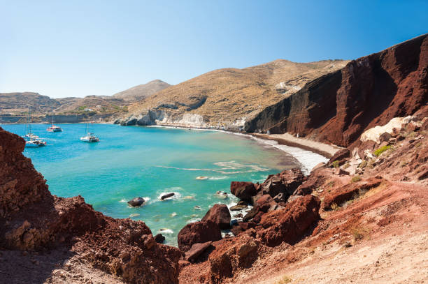istock Red beach on Santorini island, Greece 825163424