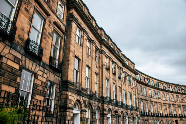 istock Beautiful houses in Edinburgh 825180184