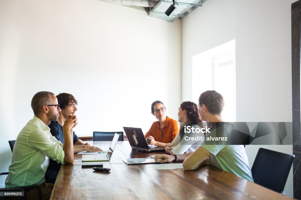 Start-Business-Team mit Besprechung im Konferenzraum - Lizenzfrei Programmierer Stock-Foto
