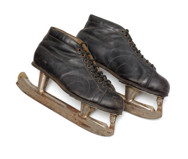 istock Pair of old ice skates 825207872