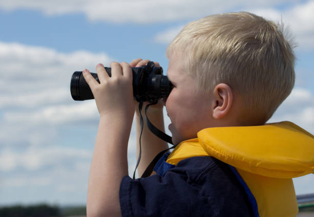 istock small child on the lookout 825231236