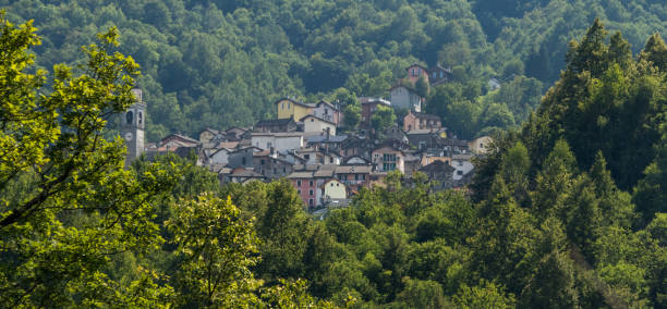 istock Mountain Villages around Lake Maggiore 825254204