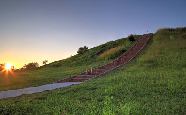 istock Cahokia Mounds in Collinsville, Illinois 825341484