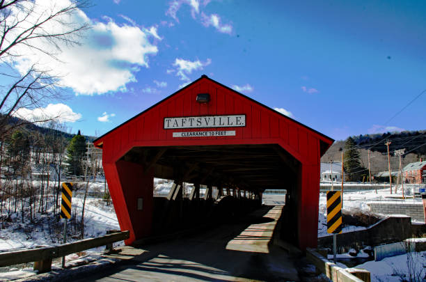 istock Woodstock Vermont 825360454
