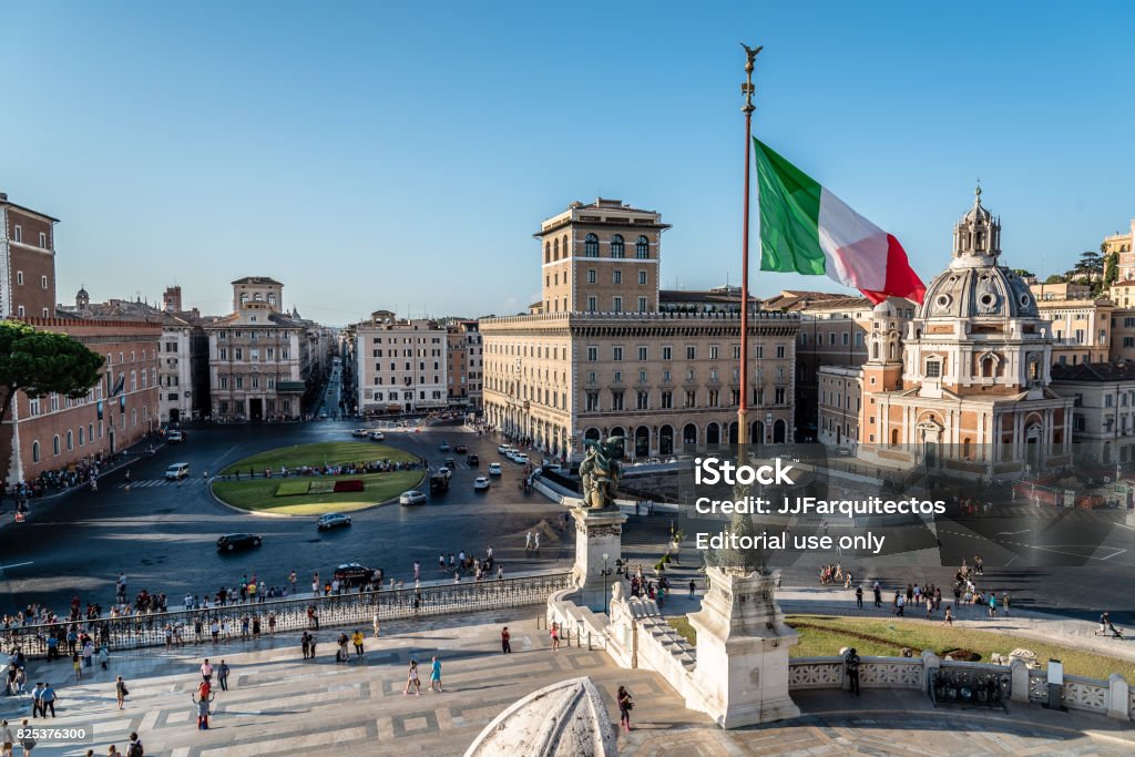 Altar de la patria, también conocido como monumento nacional a Víctor Emmanuel II. Me - Foto de stock de Bancal libre de derechos