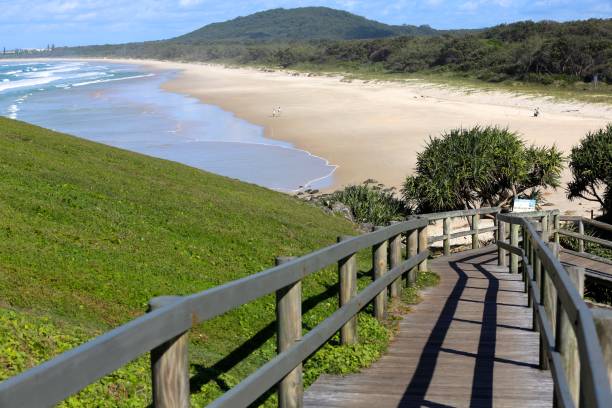 cabaerita beach in new south wales australia - cabarita beach imagens e fotografias de stock