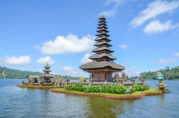 istock Ulun Danu Bratan Temple in Bali, Indonesia 825405334