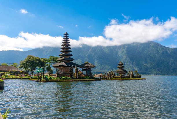 istock Asian temple Ulun-Lake in Bali 825405502