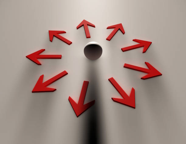 istock Small ball and arrow, share resources, get success 825432754