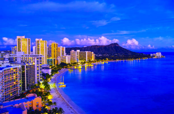istock Evening scenery of Hawaii Waikiki Beach 825534666