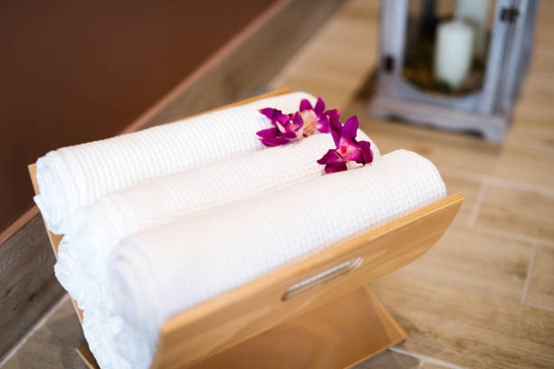 istock Wellness massage saloon decoration 825538462