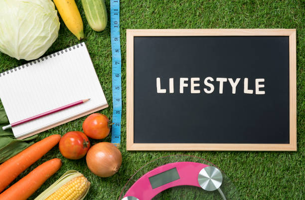 istock Concept of dieting, counting calories and notes for doing a food diary 825573442