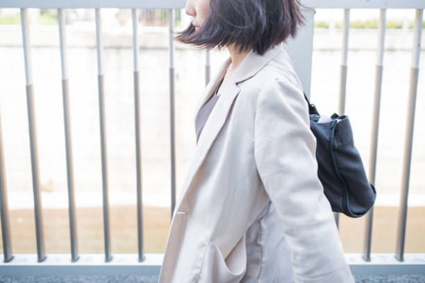 istock Businesswoman commuting 825591690