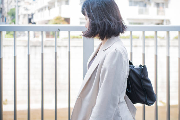 istock Businesswoman commuting 825592030