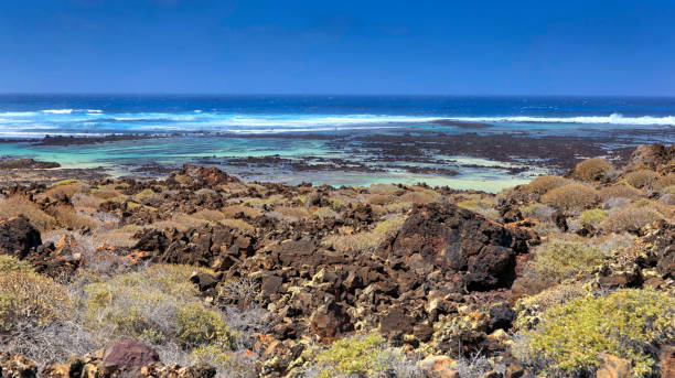 caleton blanco na lanzarote - nobody rock coastline sea zdjęcia i obrazy z banku zdjęć