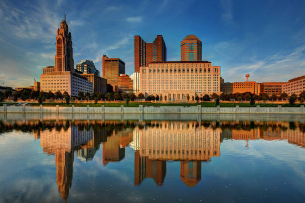 istock Columbus, Ohio cityscape 825663894