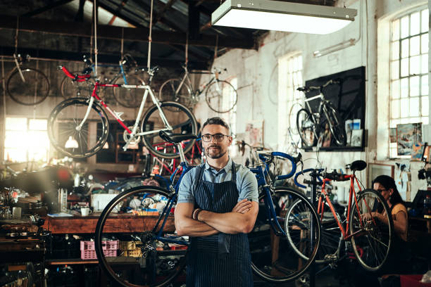 istock Striving to provide superior bicycle repair service 825854594