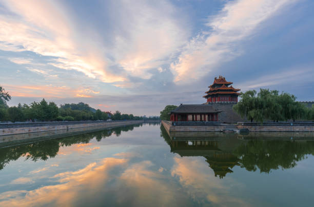 istock the forbidden city at beautiful sunset 825882578