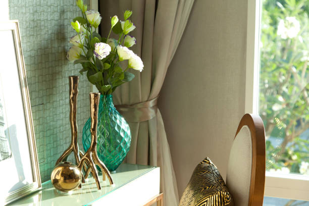 istock plant pot on table in living room 825927286