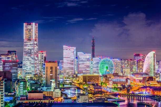 istock Yokohama, Japan Skyline 825941690