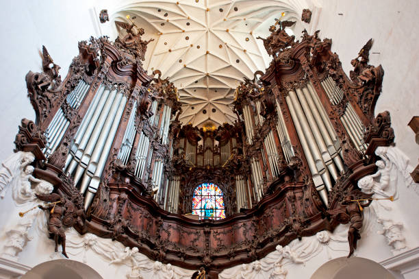istock Oliwa's organ, Gdansk, Poland 826011126