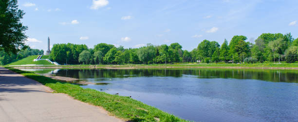 istock Fortress over the river under the blue sky with the trees around 826236736