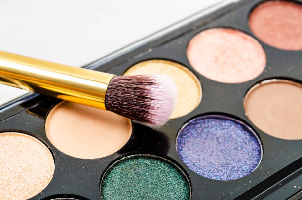 istock Professional pallet of eyeshadow. 826309100